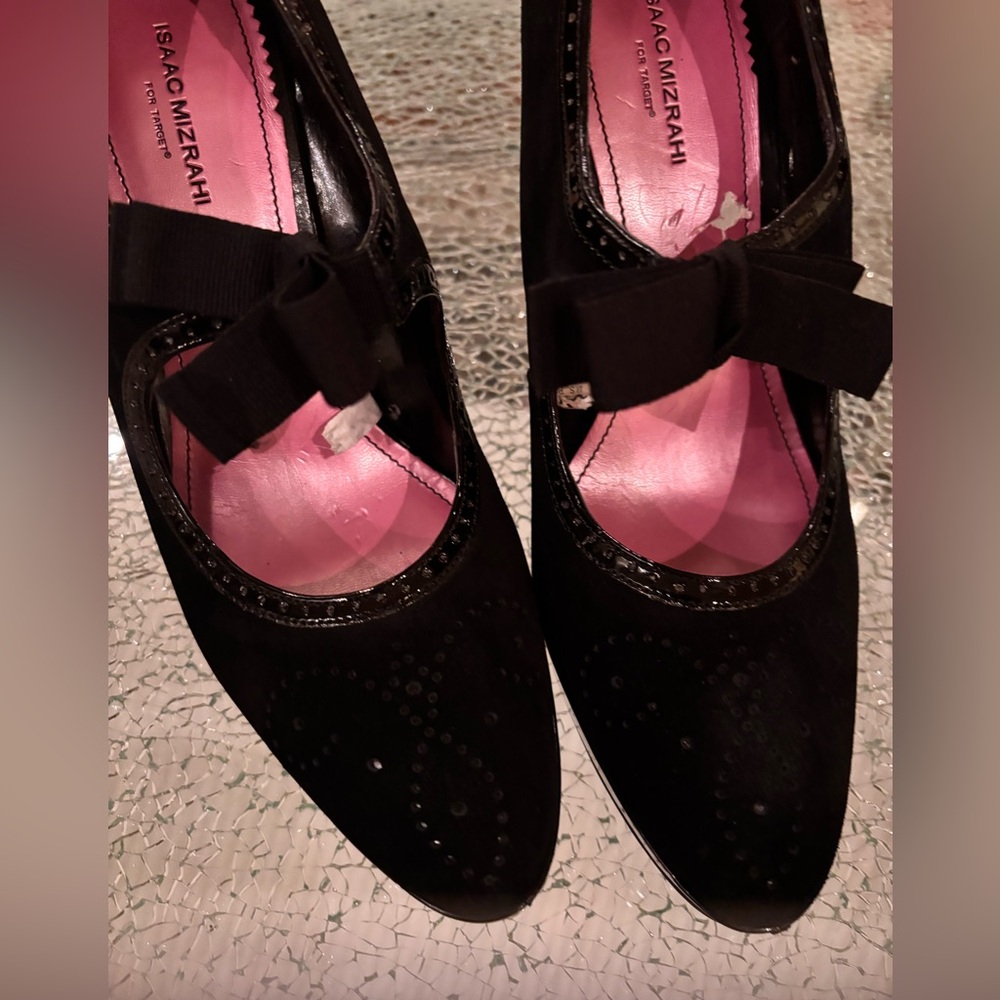 Isaac Mizrahi Black Suede Bow patentleather Pointed Toe Platform Mary Jane Heels - Picture 2 of 10
